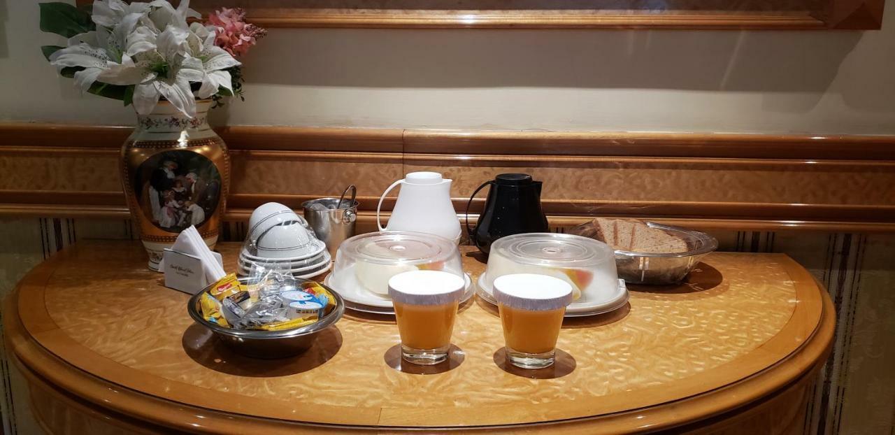 Love hotel Colonial Palace (adults Only)